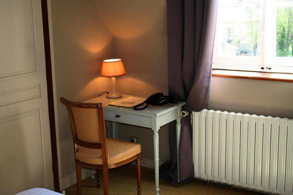 Hotel De Boisgelin Pléhédel 外观 照片